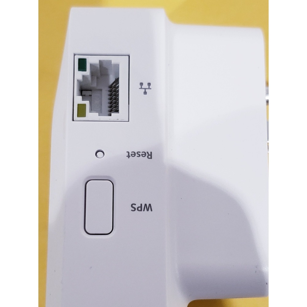 NETGEAR AX1600 WiFi 6 Mesh Extender - Picture 6 of 6